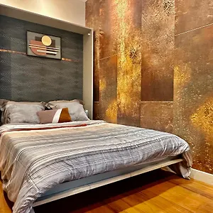 Appartement Parisian Design By Kenzo, Parijs